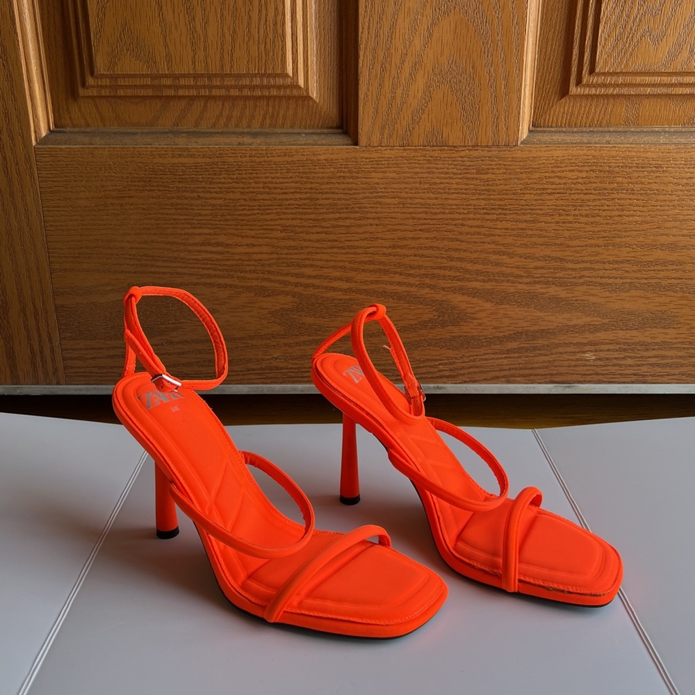ZARA Neon Orange Strappy Stiletto Sandals Padded Insole Square Toe Sandals